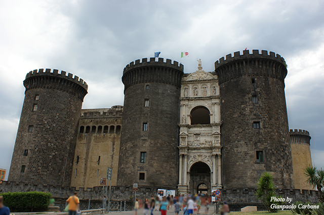 Castel Nuovo (Maschio Angioino)