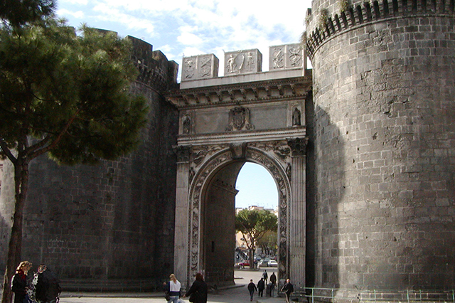 Porta Capuana