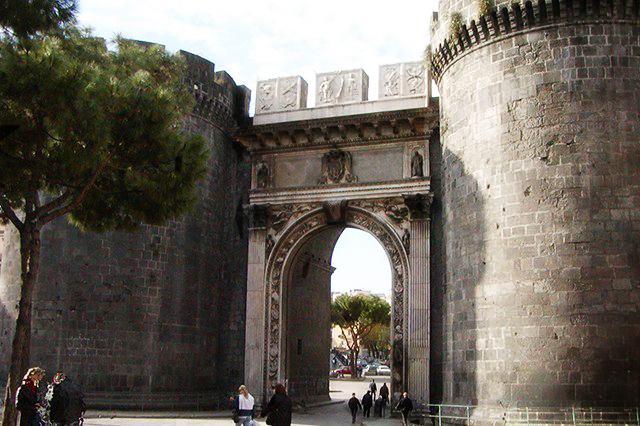 Porta Capuana